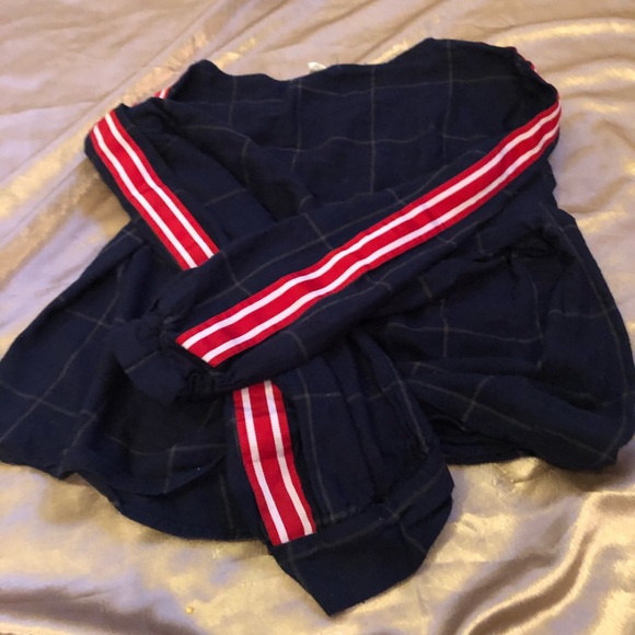 Seven sisters blue red and white long sleeve top - Picture 3 of 6